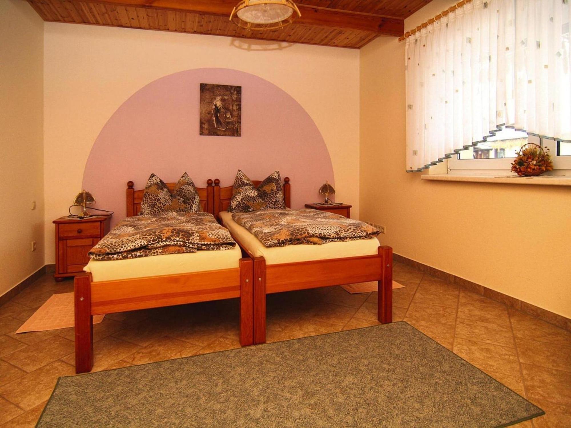 Bungalow In L Bben With A Terrace 뤼벤 외부 사진